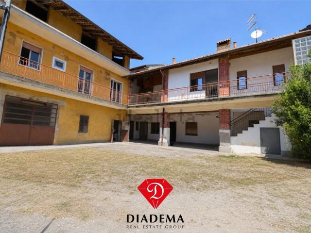 Appartamento in vendita a Perseghét, Vedano Olona