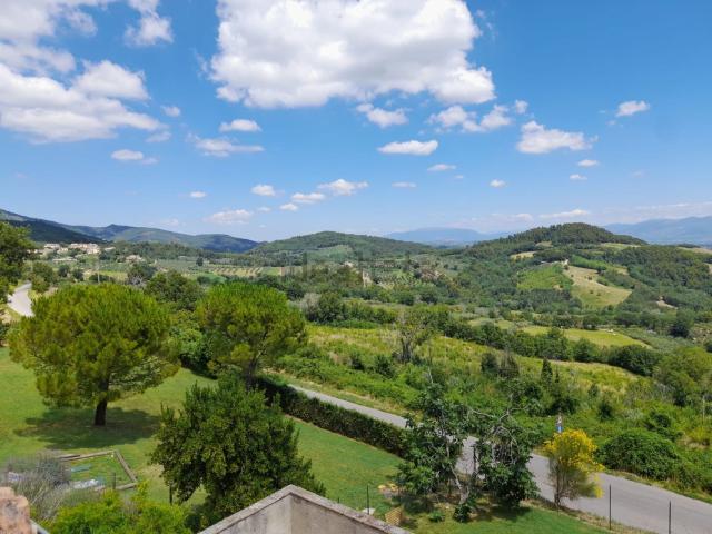 Appartamento in vendita a Spoleto, Umbria