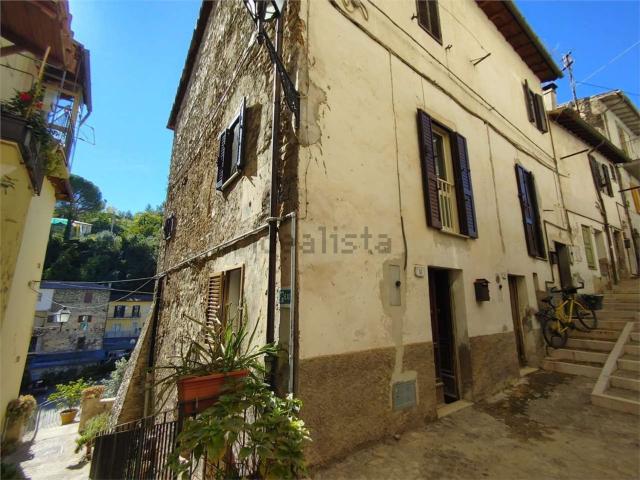 Appartamento in vendita a Terni, Umbria
