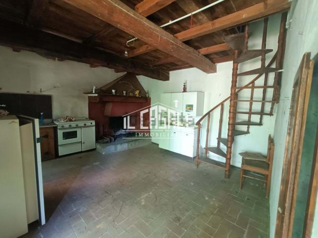 Appartamento in vendita a Dicomano, Toscana