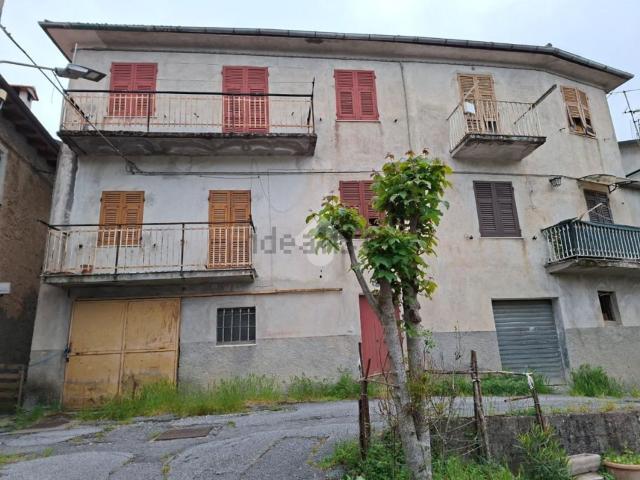 Appartamento in vendita a Vobbia, Liguria