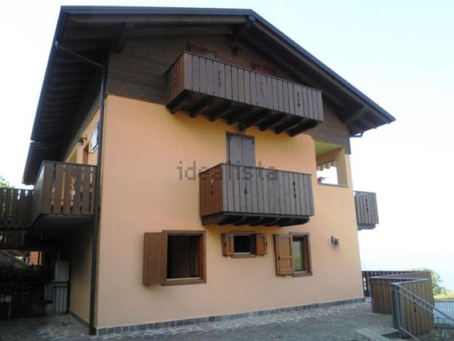 Appartamento in vendita a Comunità Montana della Valle Brembana, Costa Di Serina