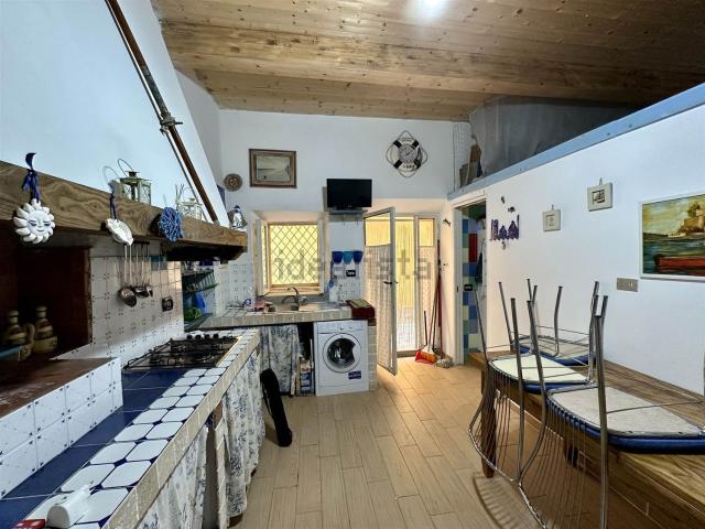 Appartamento in vendita a Rio, Toscana