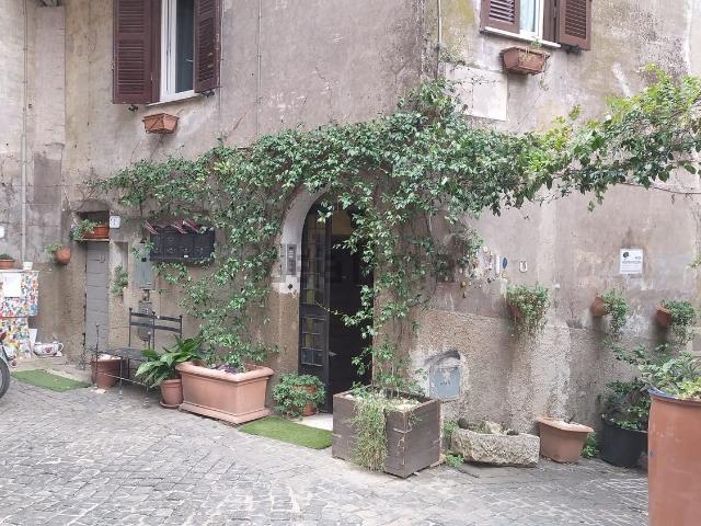 Appartamento in vendita a Ronciglione, Lazio