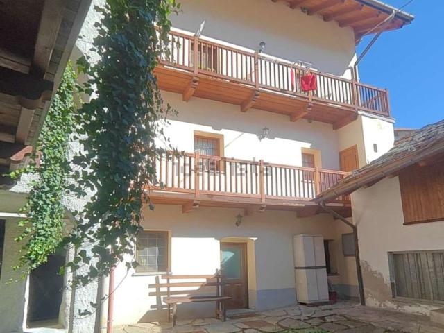 Appartamento in vendita a Challand-Saint-Victor Capoluogo - Ville, Challand-Saint-Victor