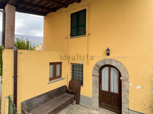 Appartamento in vendita a Ferriere, Reggio Emilia