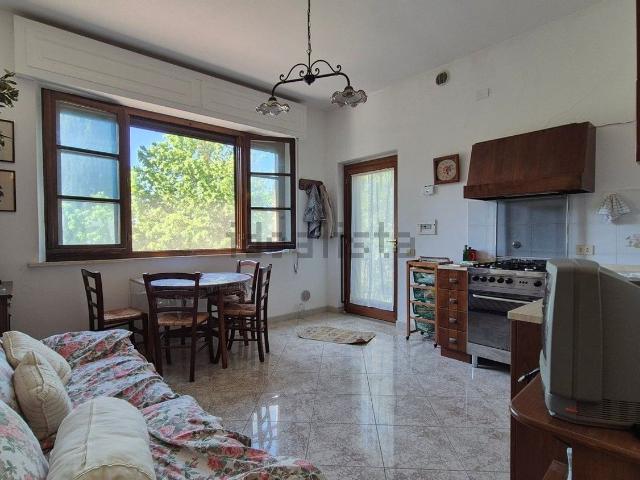 Appartamento in vendita a Asciano, Toscana