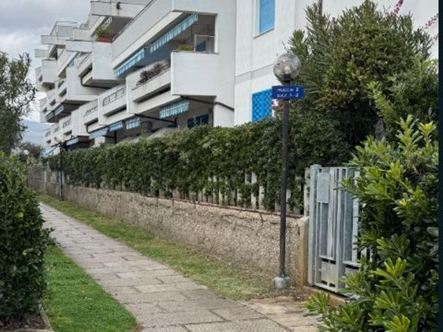 Appartamento in vendita a Unione dei Comuni della Val Vibrata, Martinsicuro