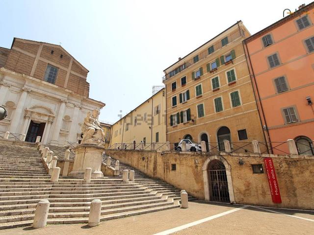 Appartamento in vendita a Marche, Ancona