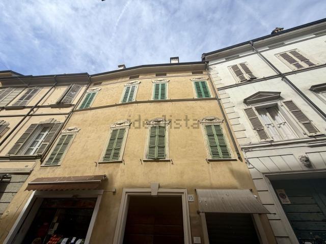 Appartamento in vendita a Parma Centro, Parma