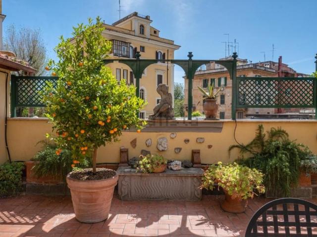 Appartamento in vendita a Municipio Roma I, Roma Capitale