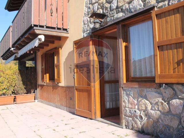 Appartamento in vendita a Comunità Montana della Valle Brembana, Costa Di Serina