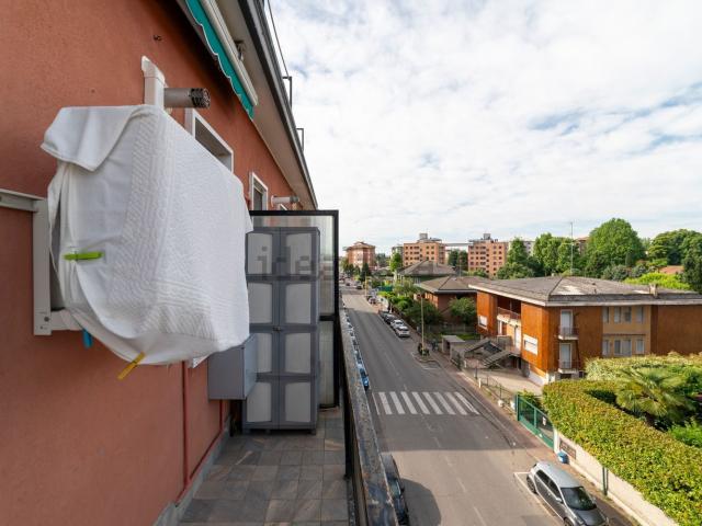 Appartamento in vendita a Buccinasco, Lombardia
