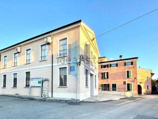 Appartamento in vendita a Zona Est, Brescia