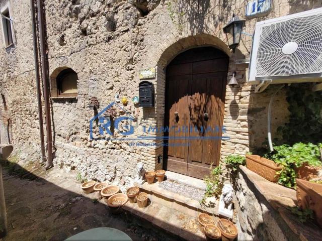 Appartamento in vendita a Castiglione In Teverina, Lazio