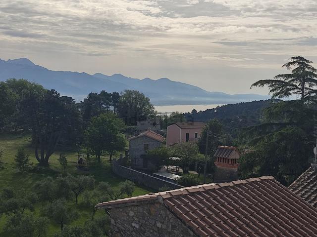 Appartamento in vendita a Ameglia, Liguria
