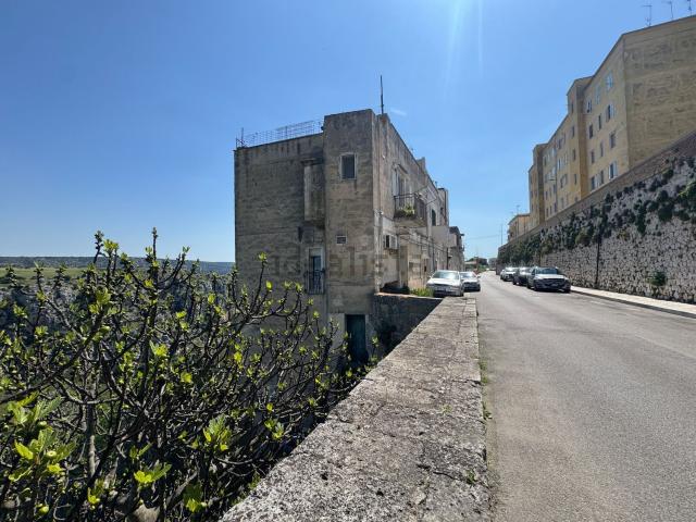 Appartamento in vendita a Sassi di Matera, Matera