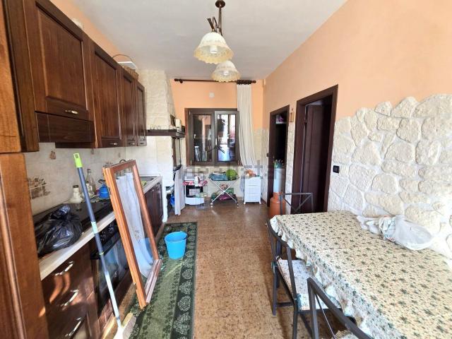 Appartamento in vendita a Terni, Umbria
