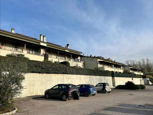 Appartamento in vendita a Deruta, Umbria