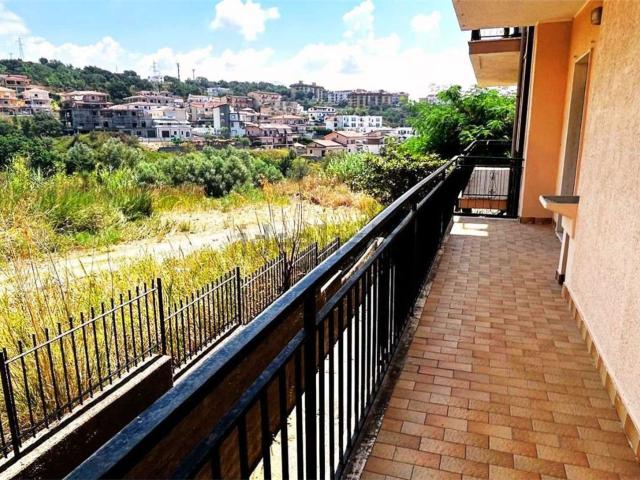 Appartamento in vendita a Stazione, Calabria