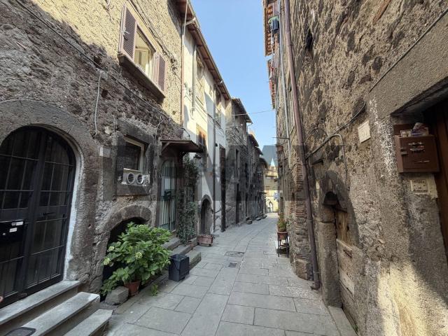 Appartamento in vendita a Viterbo, Lazio
