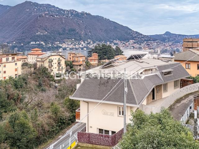 Appartamento in vendita a Sagnino, Como