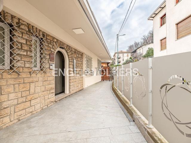Appartamento in vendita a Sagnino, Como