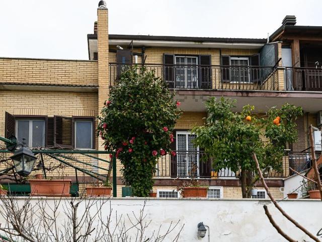 Appartamento in vendita a Corcolle, Roma Capitale