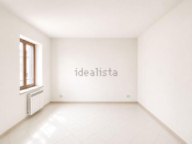 Appartamento in vendita a Treviglio, Lombardia