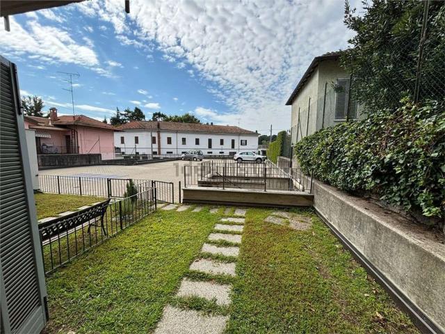 Appartamento in vendita a Oneda, Sesto Calende