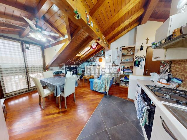 Appartamento in vendita a Cascina del Pè, Faloppio