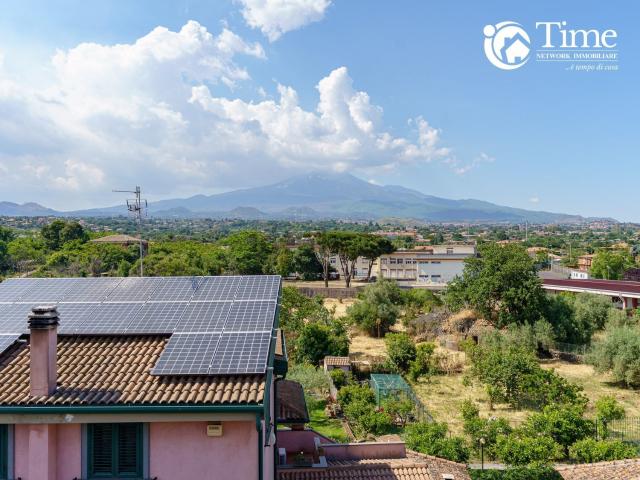 Appartamento in vendita a Tremestieri Etneo, Catania