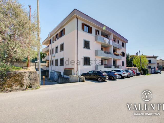 Appartamento in vendita a Uzzano E Castello, Toscana