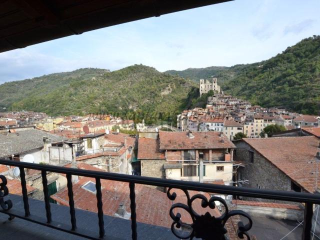 Appartamento in vendita a Dolceacqua, Liguria
