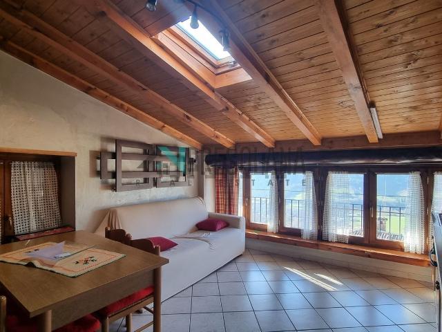Appartamento in vendita a Cerete, Lombardia