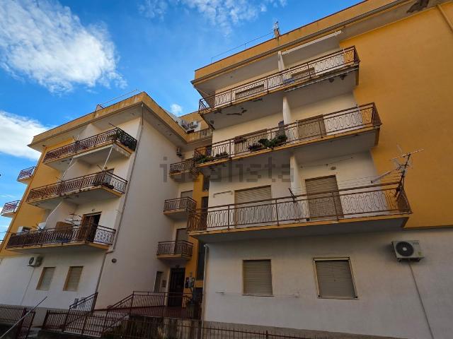 Appartamento in vendita a Centro Storico, Calabria
