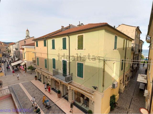 Appartamento in vendita a Diano Calderina, Diano Marina