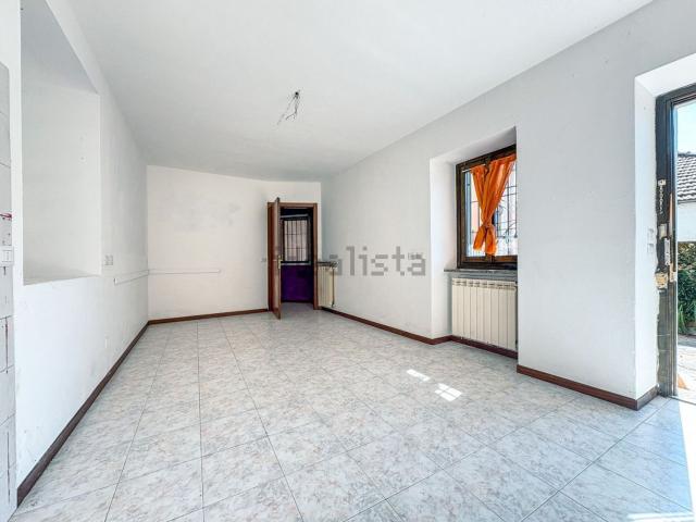 Appartamento in vendita a Brisino, Piemonte