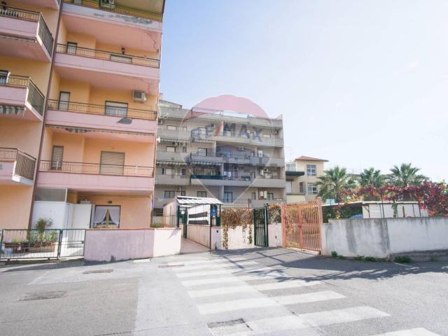 Appartamento in vendita a Roccalumera, Sicilia