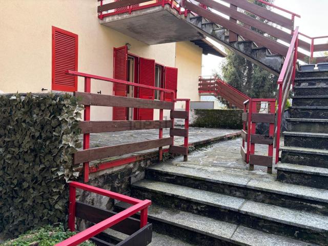 Appartamento in vendita a Borgo storico Taramelli, Selvino