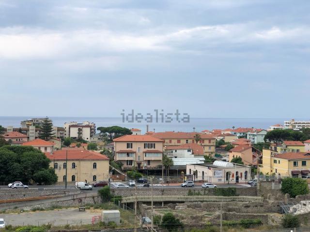 Appartamento in vendita a Ventimiglia, Liguria