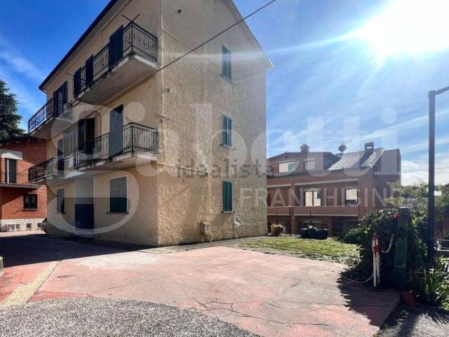 Appartamento in vendita a Gubbio, Umbria