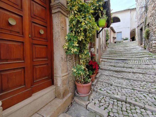 Appartamento in vendita a Maenza, Lazio