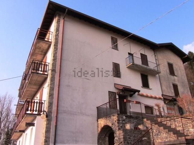 Appartamento in vendita a Comunità Montana della Valle Brembana, Serina