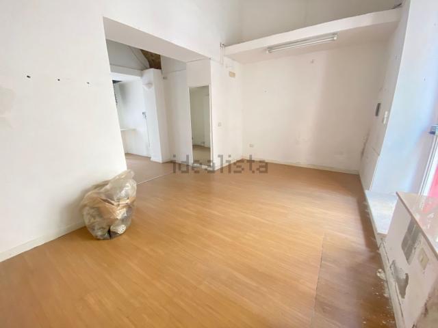 Appartamento in vendita a Centro Storico, Caserta