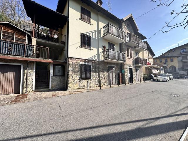 Appartamento in vendita a Premolo, Lombardia