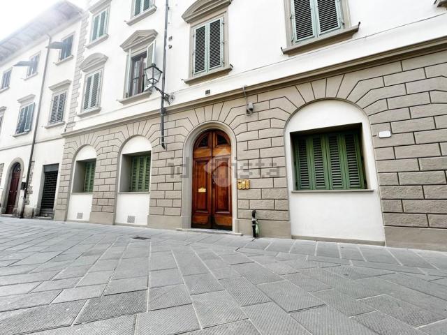 Appartamento in vendita a Prato, Toscana