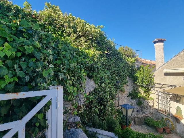 Appartamento in vendita a Pettoranello Del Molise, Molise
