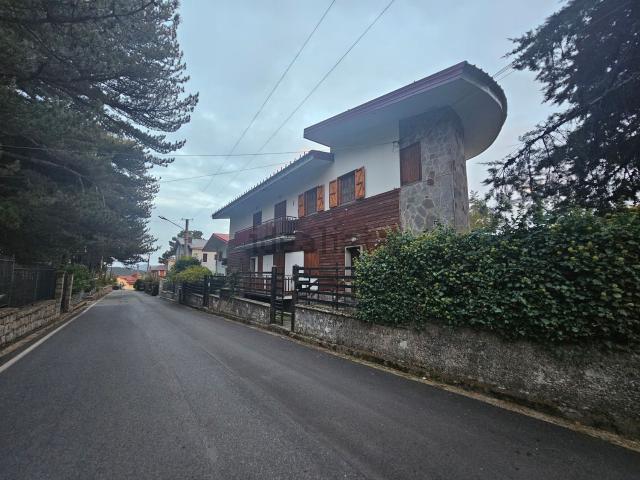 Appartamento in vendita a Camigliatello Silano, Calabria