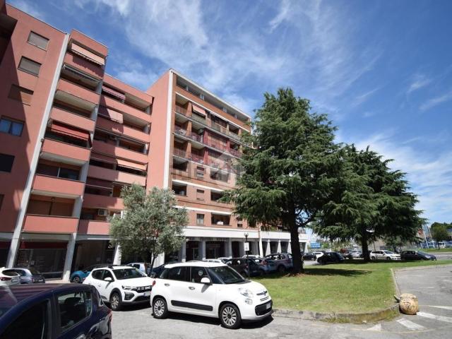 Appartamento in vendita a Brugherio, Lombardia